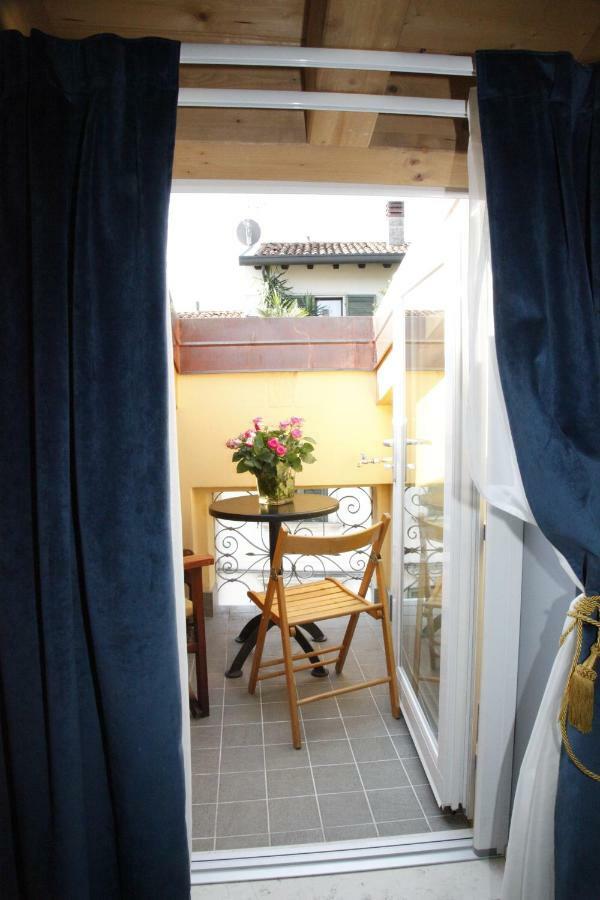 Juliet'S Nest In Верона Екстериор снимка